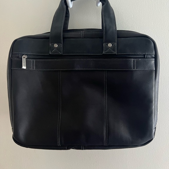 Kenneth Cole leather laptop duffel bag - Picture 4 of 5
